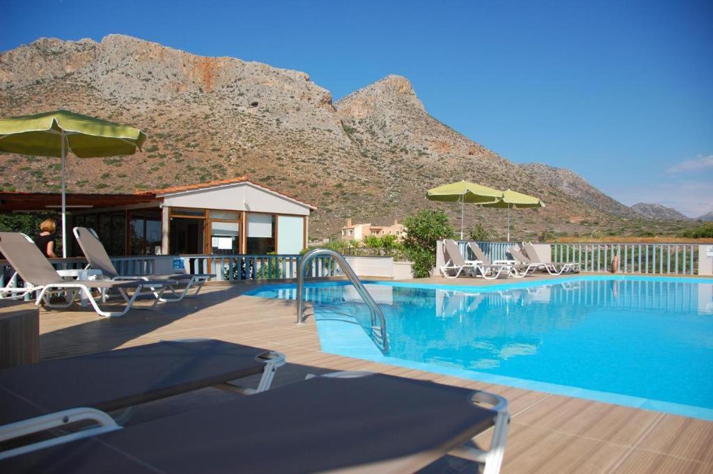 Cathrin Suites Stavrós Exterior foto