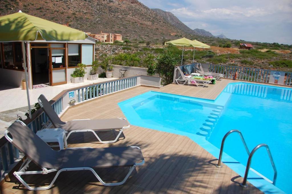 Cathrin Suites Stavrós Exterior foto