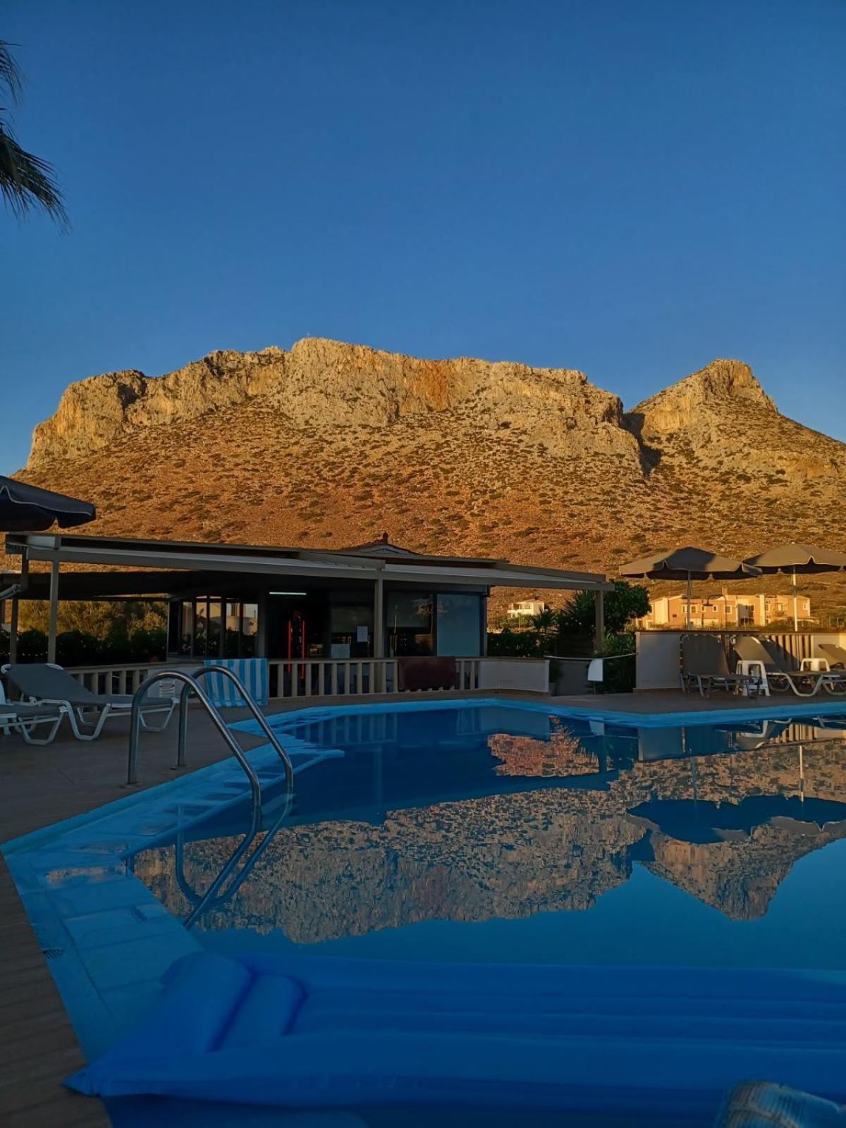 Cathrin Suites Stavrós Exterior foto